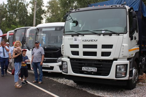 Омичей пригласили на тест-драйв автобусов и грузовиков в ООО «Ретракс» - «Новости Омска»