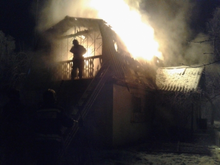 Первые трагедии 2018 года: мужчина сгорел в дачном домике из-за перекала печи - «Новости Челябинска»