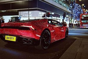 Гламурный Lamborghini русской студентки потряс Лондон