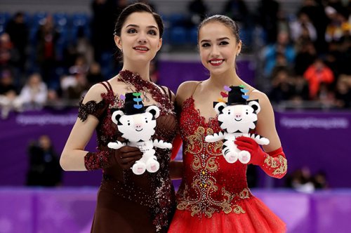Олимпиада-2018: Алина Загитова и Евгения Медведева завоевали золотую и серебряную медали по фигурному катанию - «Культура»
