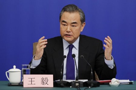Ван И: Китай стремится к более активной роли в Азии и мире - «Азия»