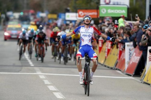 Француз Руди Молар победил на шестом этапе велогонки «Париж – Ницца» - «Велоспорт»