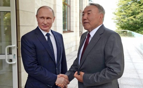 Назарбаев: Страны Центральной Азии хотят победы Путина на выборах - «Азия»