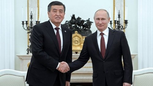 Президент Киргизии поздравил Владимира Путина с победой на выборах - «Азия»