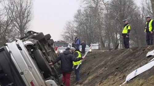 В Польше перевернулся автобус с российскими туристами, 11 пострадавших - «Европа»