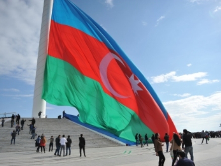 В Баку демонтировали флагшток на площади Государственного флага - «Технологии»