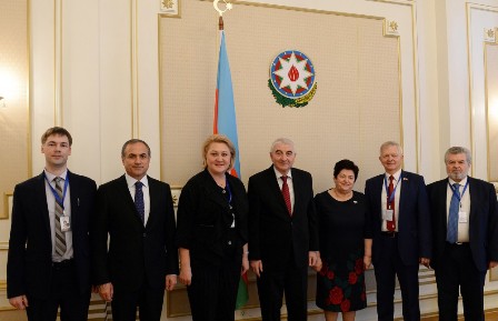 Российская делегация за день до выборов посетила ЦИК Азербайджана - «Новости Дня»