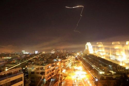 США, Великобритания и Франция выпустили более 100 крылатых ракет по Сирии - «Происшествия»