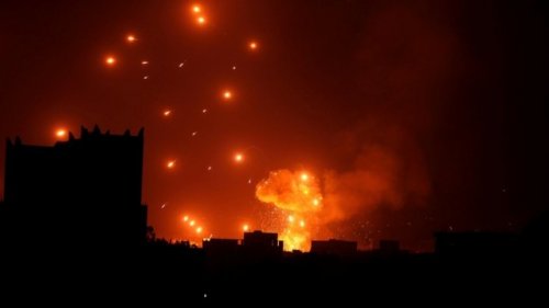 В столице Йемена ударом саудовской коалиции обезглавлено МВД хуситов — СМИ - «Ближний Восток»