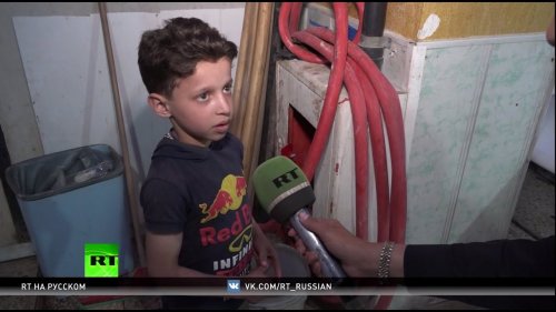 RT поговорил с мальчиком из постановочного сюжета о химатаке в Сирии  - (ВИДЕО)