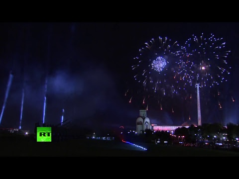 Праздничный салют в честь Дня Победы в Москве  - (ВИДЕО)