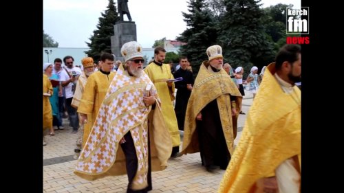 В Керчи прошел крестный ход  - (ВИДЕО)