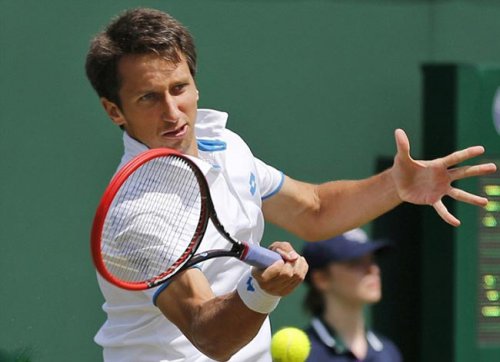 Стаховский стартовал с победы на турнире в Братиславе - «Теннис»