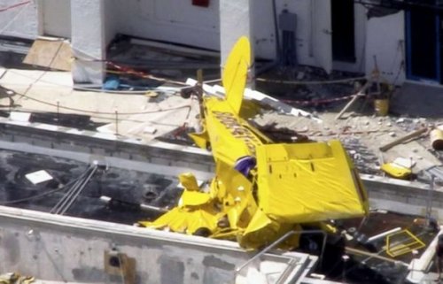 В США погиб пилот самолета, врезавшегося в жилой дом - «Происшествия»