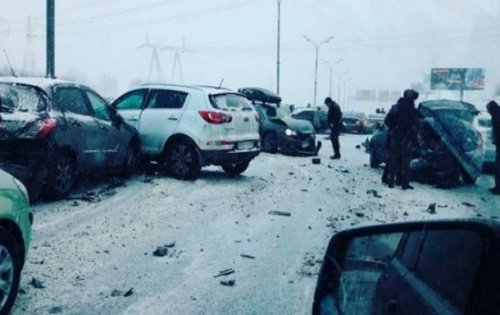 В Москве столкнулись около 40 автомобилей - (видео)
