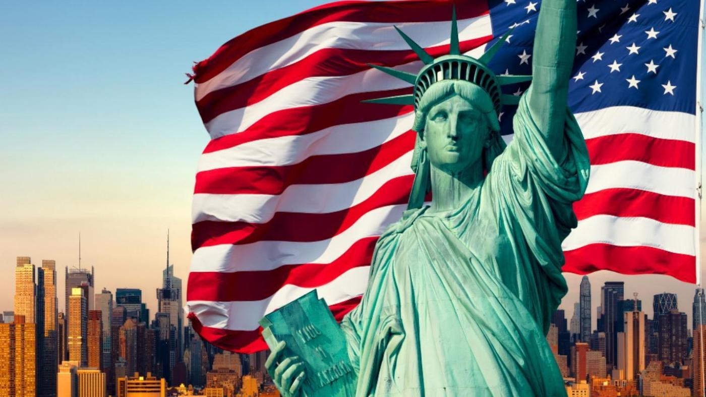 Сша привели. Лос Анджелес статуя свободы. Величие Америки. Символ американской демократии. США И мир.