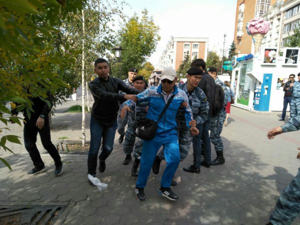 В Казахстане задержаны 57 участников несанкционированных митингов - «Азия»