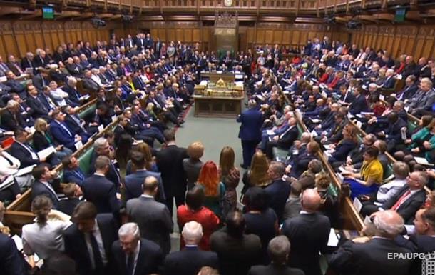 Парламент Британии впервые почти за 40 лет соберется в субботу