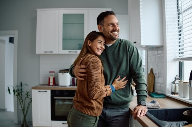 Почему мужчины выше женщин? Наука до сих пор не знает точно - Новости